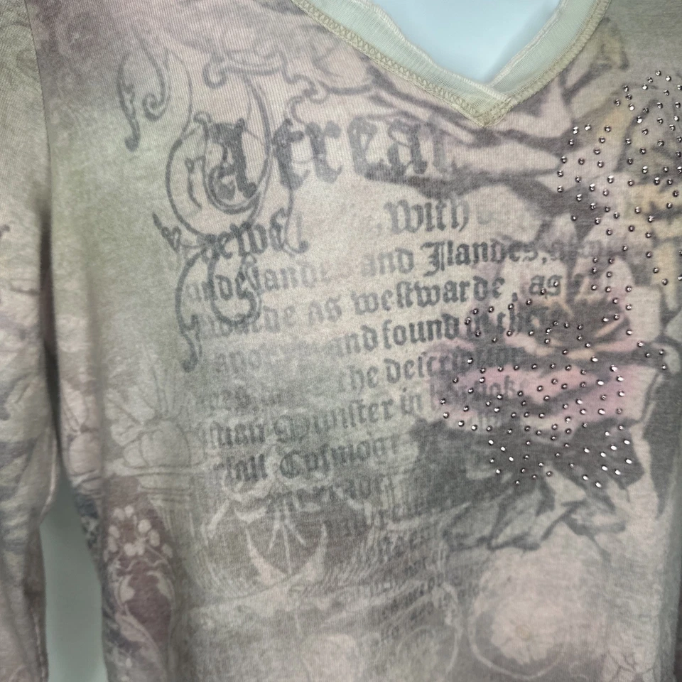 Vintage One World Y2K Boho Fairy Sublimation Graphic Shirt Top Size XL USA - Image 2 of 4