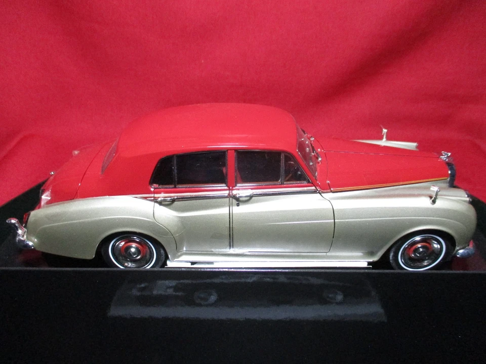 1:18 1960 Bentley S2 Silver + Dark Red Minichamps Classic Model Car Rare - Image 4 of 4