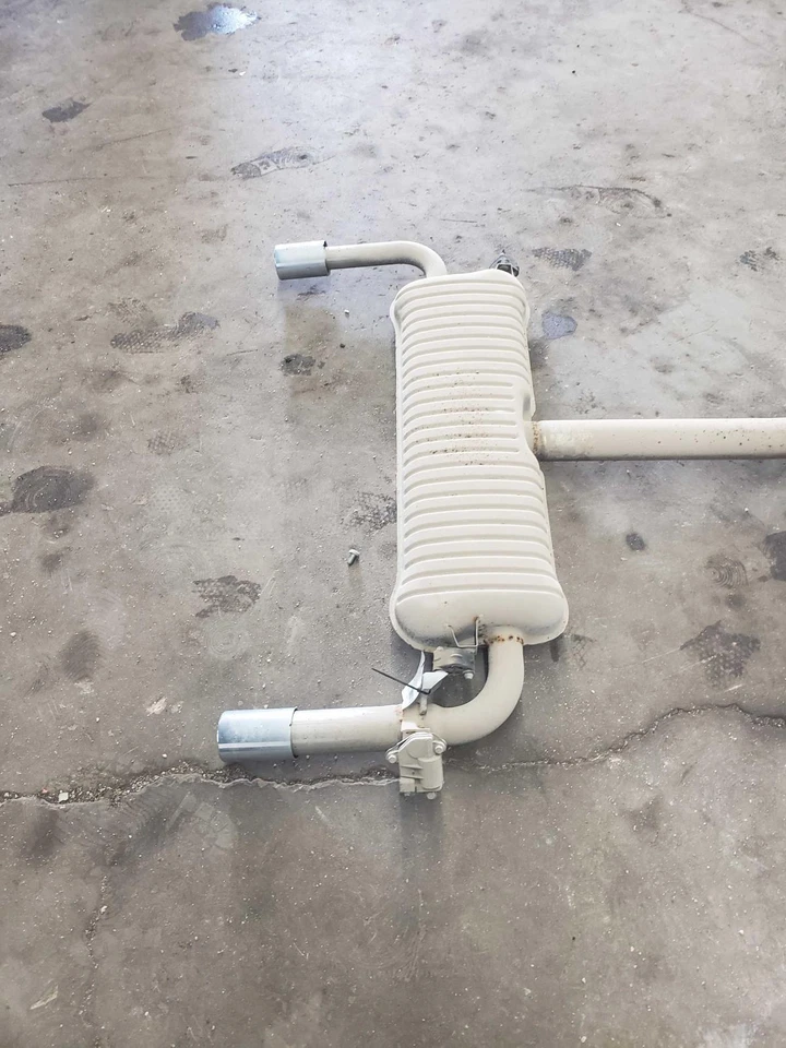 16 17 18 19 20 21 22 BMW X1 OEM Cat-Back Exhaust System ID# 18308627271 --48K-- Foto 3 de 4