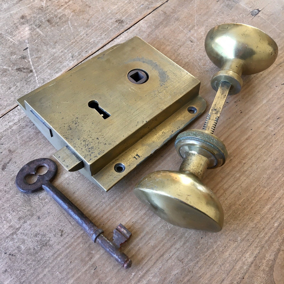 BALDWIN 5704 Colonial Rim Lock Right