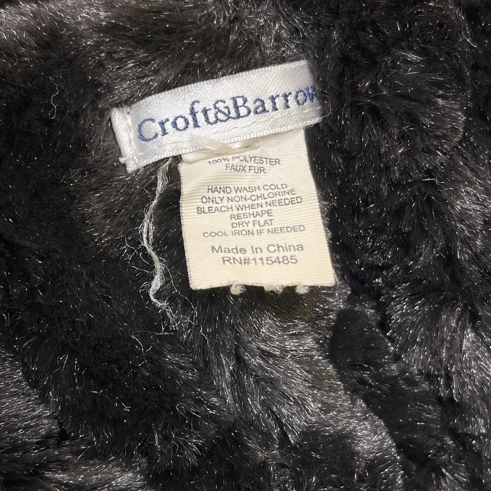 Women’s Thick Black Faux Fur Pull Through Scarf Neck Warmer Fluffy Collar Stole