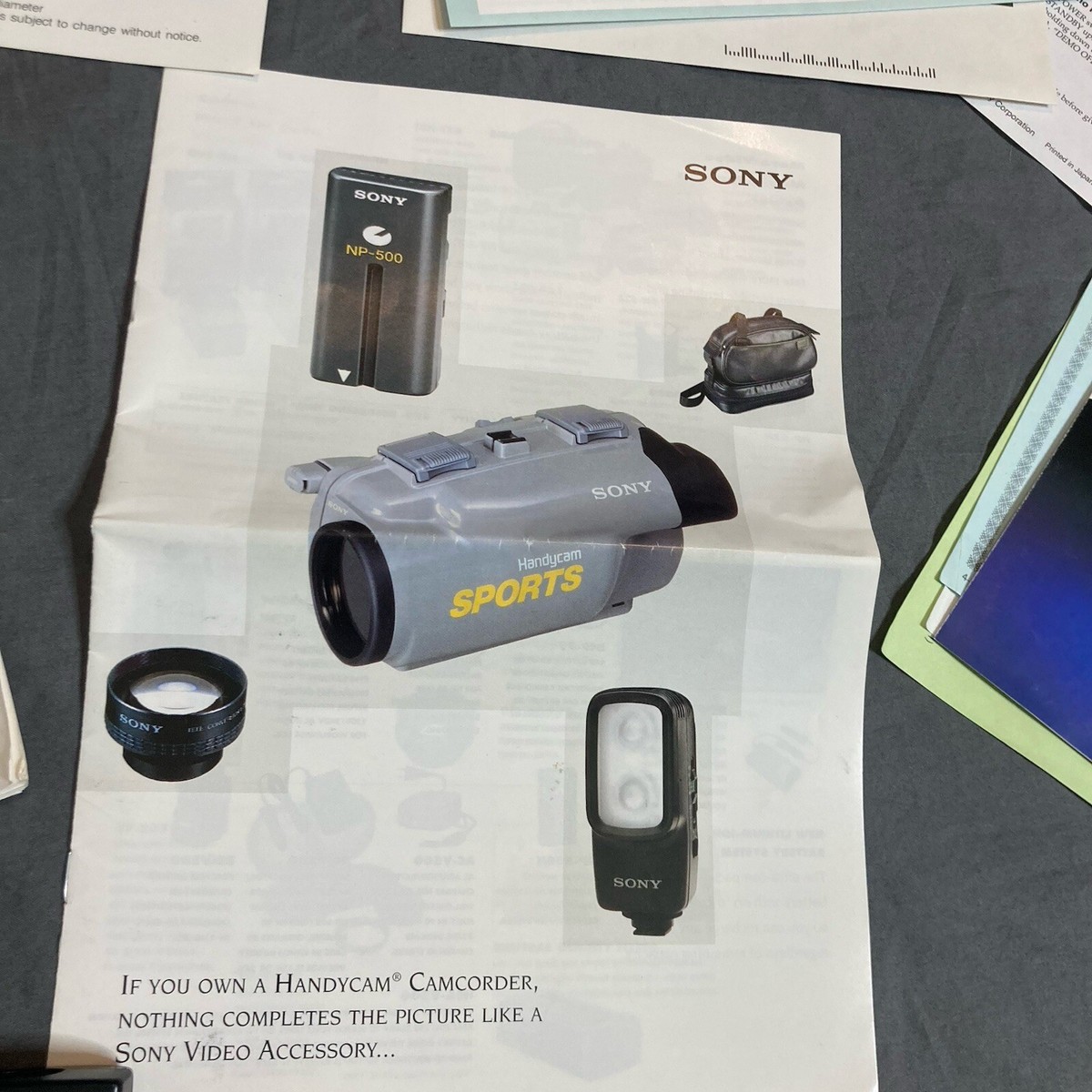 Sony Handycam CCD-TR83 Handicam Video8 NTSC 24x SteadyShot