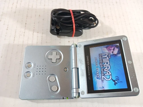 GBA SP 101 Nintendo GameBoy Advance SP Bright Burned Screen Whited Edges Read