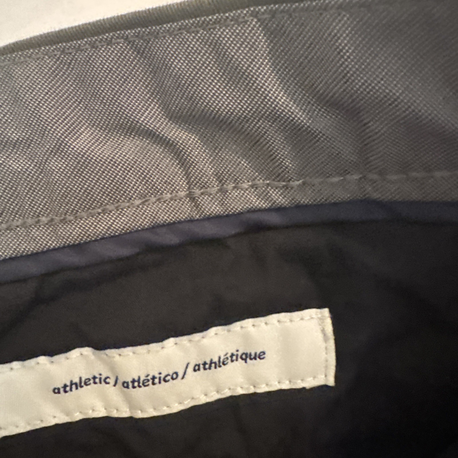 Amazon Essentials Wrinkle Resistant Athletic Work… - image 7