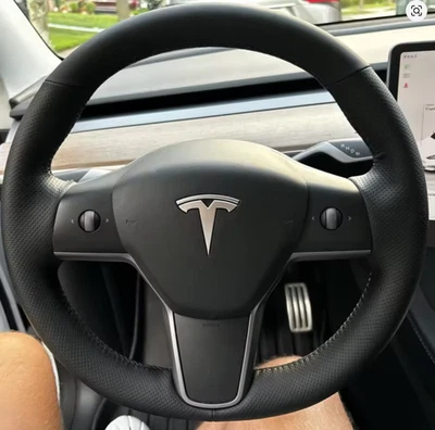 Cuir volant Tesla Model 3 Y Performance Long Range Dual motor - Photo 1/4