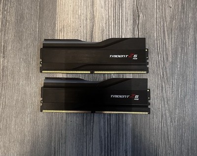 G. SKILL Trident Z5 RGB 32GB DDR5-6000 Arbeitsspeicher Kit 