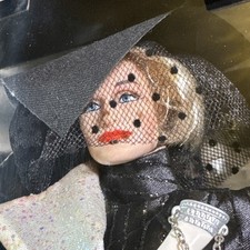 Mattel Disney: 101 Dalmatians - Cruella de Vil Doll  New Open Box