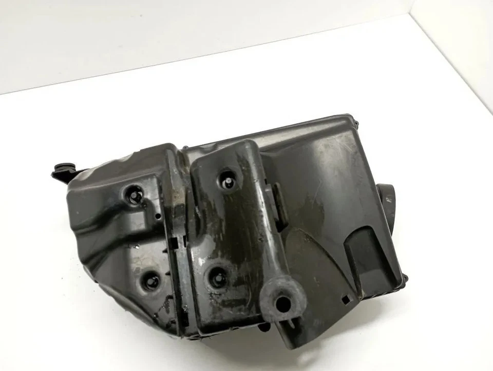 Volvo XC60 Air Filter Box 0321721 2.0 Diesel 120kw 2012 33190845 - Image 2 of 4