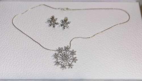Snowflake Necklace and Earrings Set. 925 sterling silver.