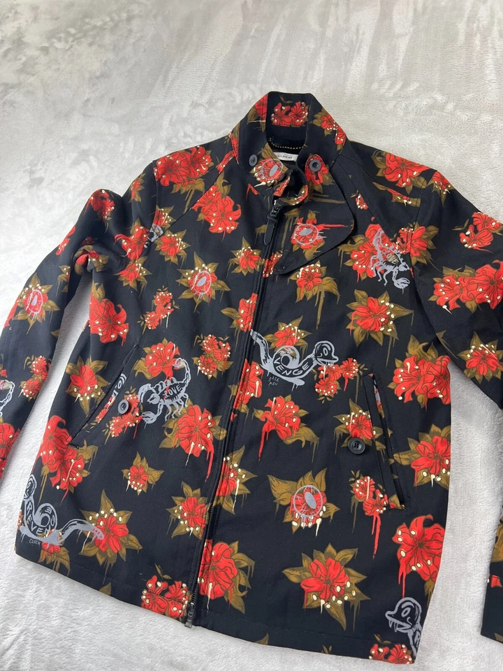 $495 COACH Gary Baseman Flower Pattern Size S/M Mens [Used] - Image 2 of 4