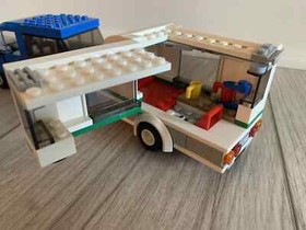 Lego City: Van & Caravan 60117