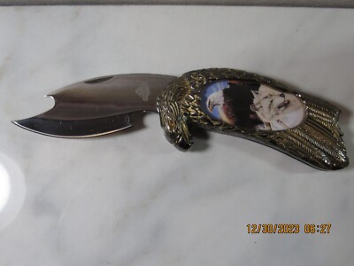 Collector Knife Locking Blade Fighter Plus Eagle & Wolf Inside Eagle Frame