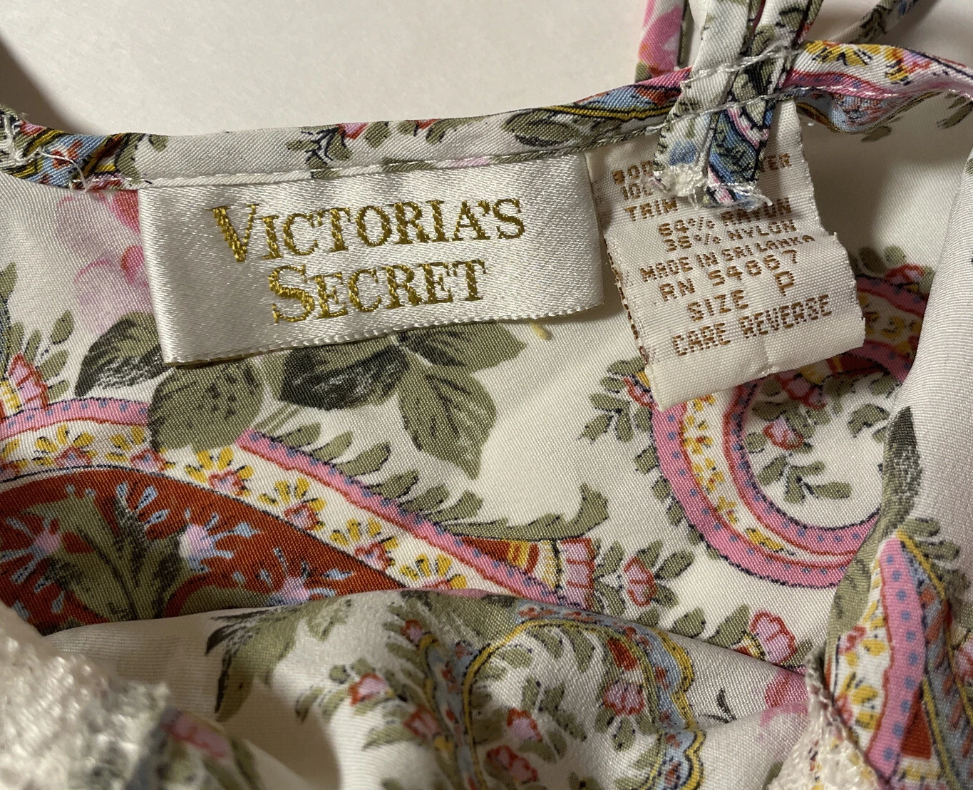 UNDERCOVER Camicia da notte vintage Victoria’s Secret Paisley Roses pizzo slip dress taglia P(S) usata in ottime condizioni!