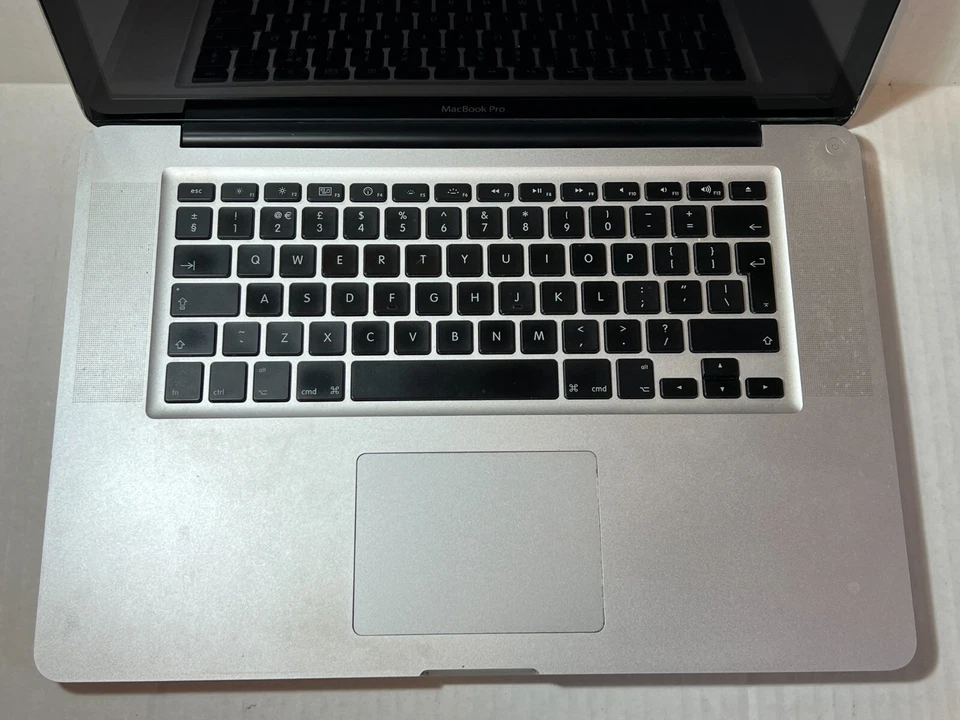 Apple MacBook Pro A1286 Late 2008 15" Core 2 Duo 4GB 120GB SSD El Capitan Laptop - Image 4 of 4