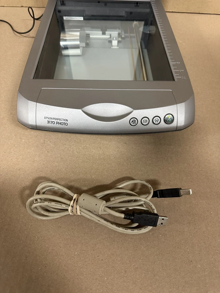 Epson Perfection 3170 Desktop J161A Color USB Photo Flatbed Scanner !! - Image 4 of 4