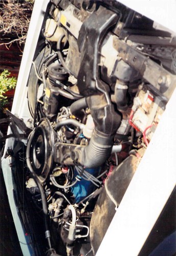 Vtg Lot of 80+ Found Color Photos Old Cars Proud Owners Interiors Engines PH20 - Picture 9 of 9