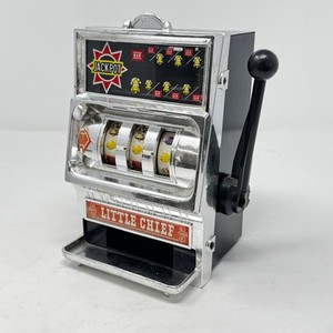 Rare Vintage Waco LITTLE CHIEF Tabletop Mini Slot Machine Rare Japan Works READ