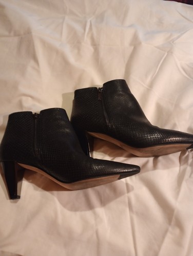 Jimmy Choo Leather Snake Boots Size 8 Black. 2.5 Inch Heels - Bild 3 von 12