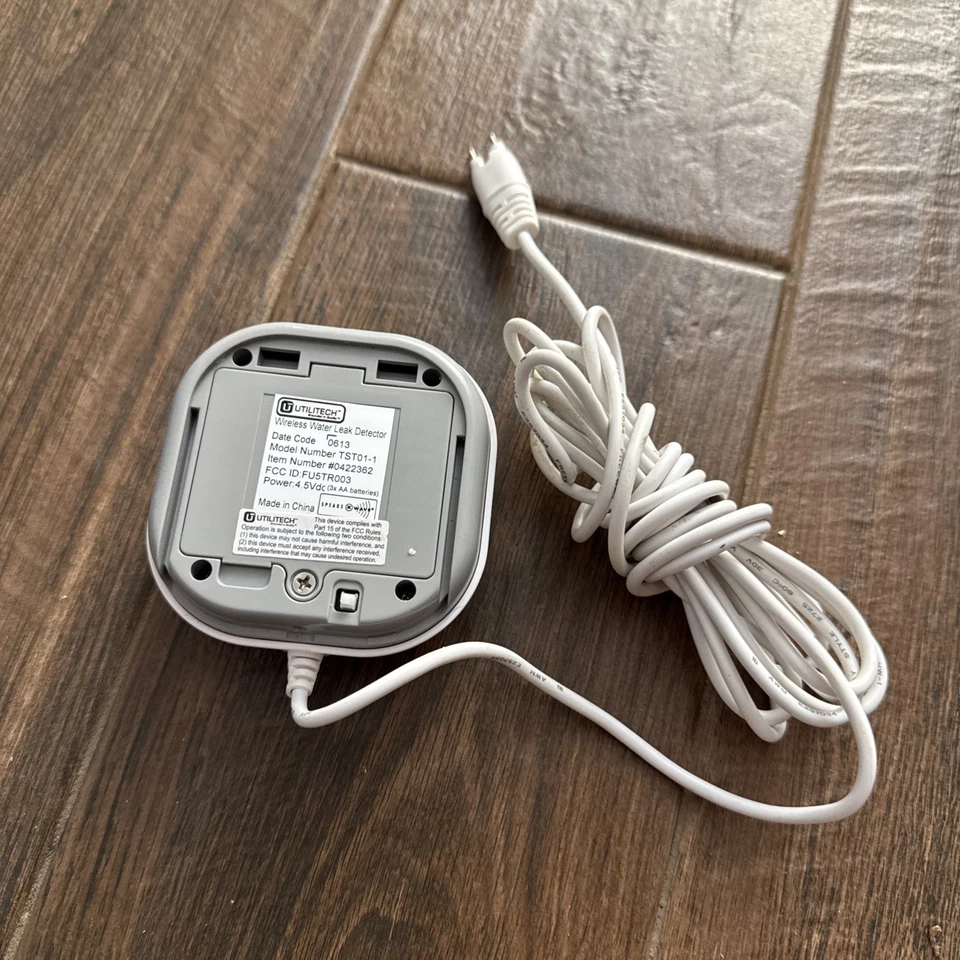 Utilitech Wireless Water Leak Detector Flood Sensor 0422362 -New/Sealed NOS - Image 2 of 2
