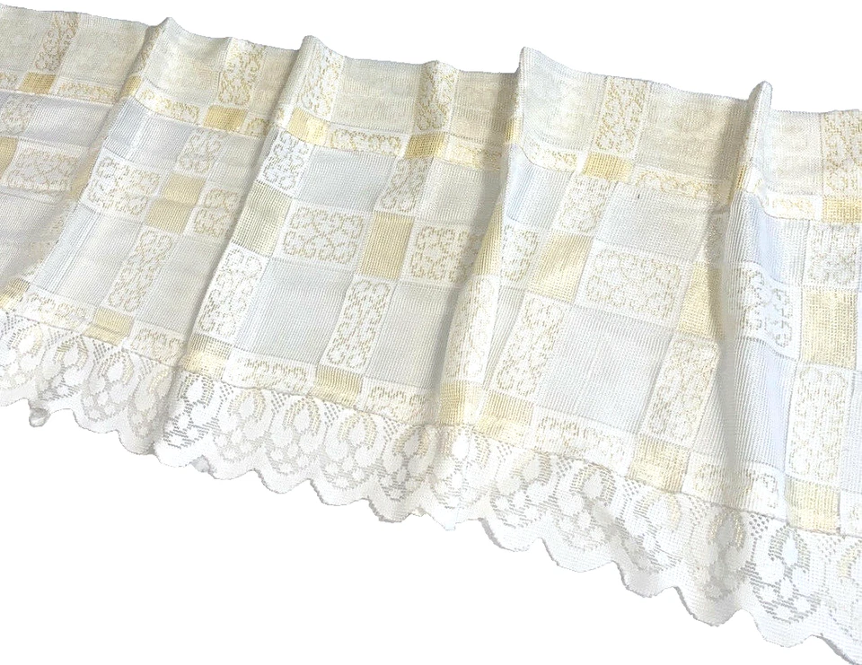Cortina curta vintage intrincada de renda valance amarelo limão e branco xadrez exclusiva - Imagem 3 de 4