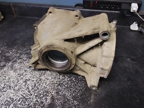 .CASE, REAR FINAL GEAR, R