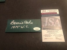 JSA BERNIE  CARBO SIGNED FENWAY PARK USED WALL PAD COVER MLB CERTIFIED 2”x5” 491
