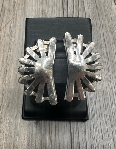Beautiful Mexican Taxco Sterling Silver Earrings