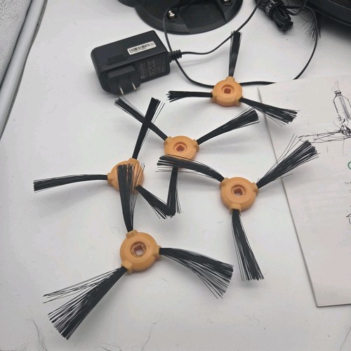 Eufy RoboVac 11 Self-Charging Robotic Vacuum Cleaner T2102 + Extras - TESTED - 第 2/13 張圖片