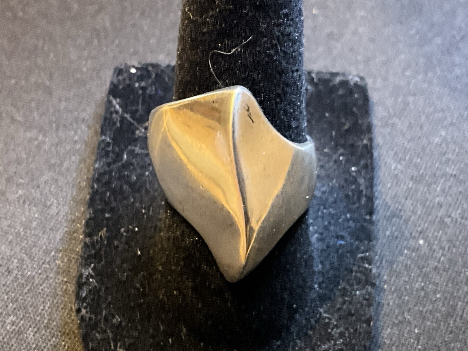 925 Sterling Silver Solid Modernist Ring Size 7.5 - image 2