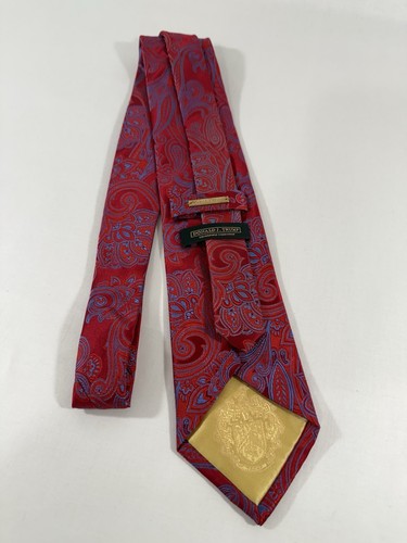 Donald J Trump Tie Necktie Signature Collection Red Paisley L60” x W3-1/4”
