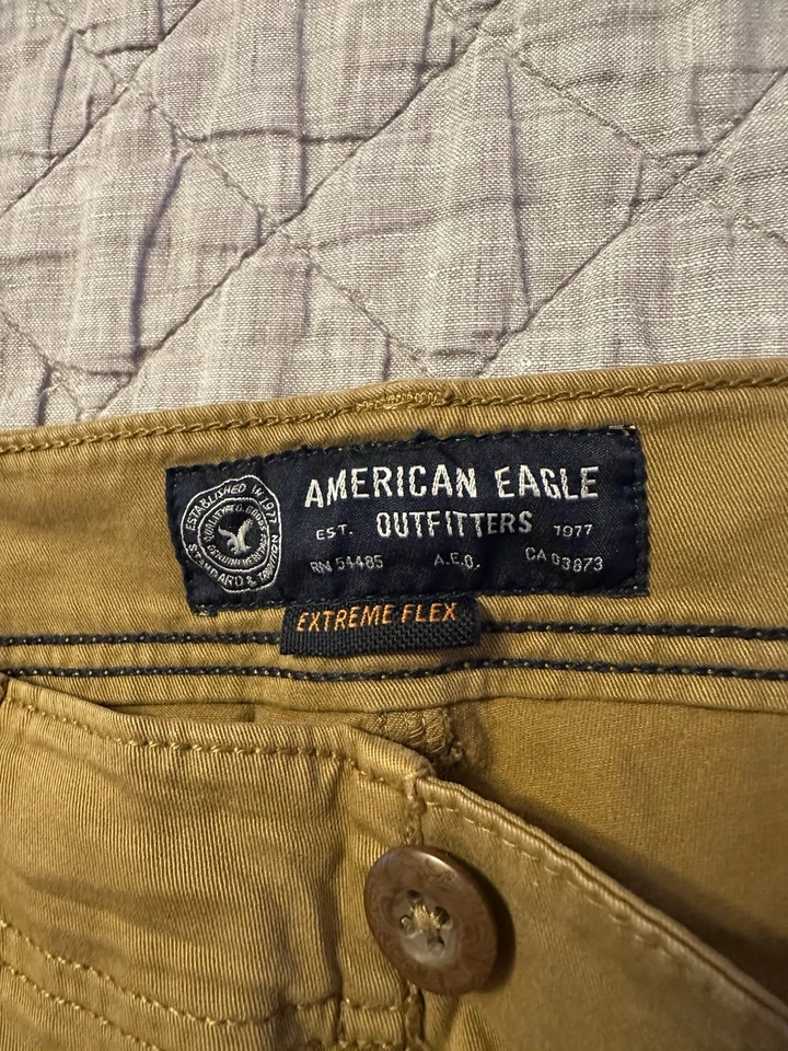 American Eagle Mens Cargo Shorts Size 34 Extreme Flex Khaki Preppy Hiking Y2K - Image 3 of 4
