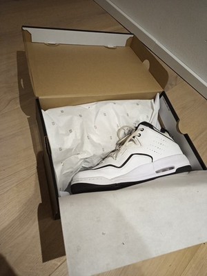 Nike Basketballschuhe Jordan Courtside 23 Gr 42,5 USA 9 Herren Basketballstiefel