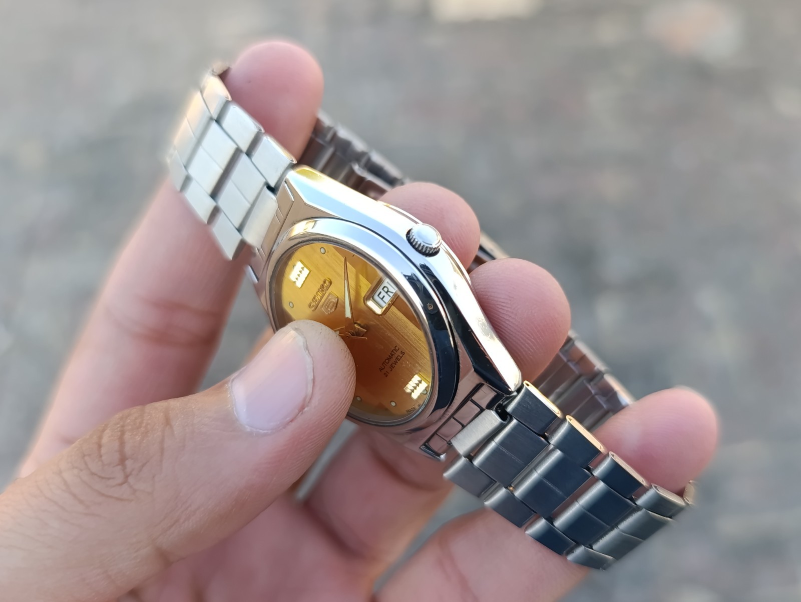 Vintage Seiko 5 Automatic Collection – Gold Dial Series (Lot of 4) image 4