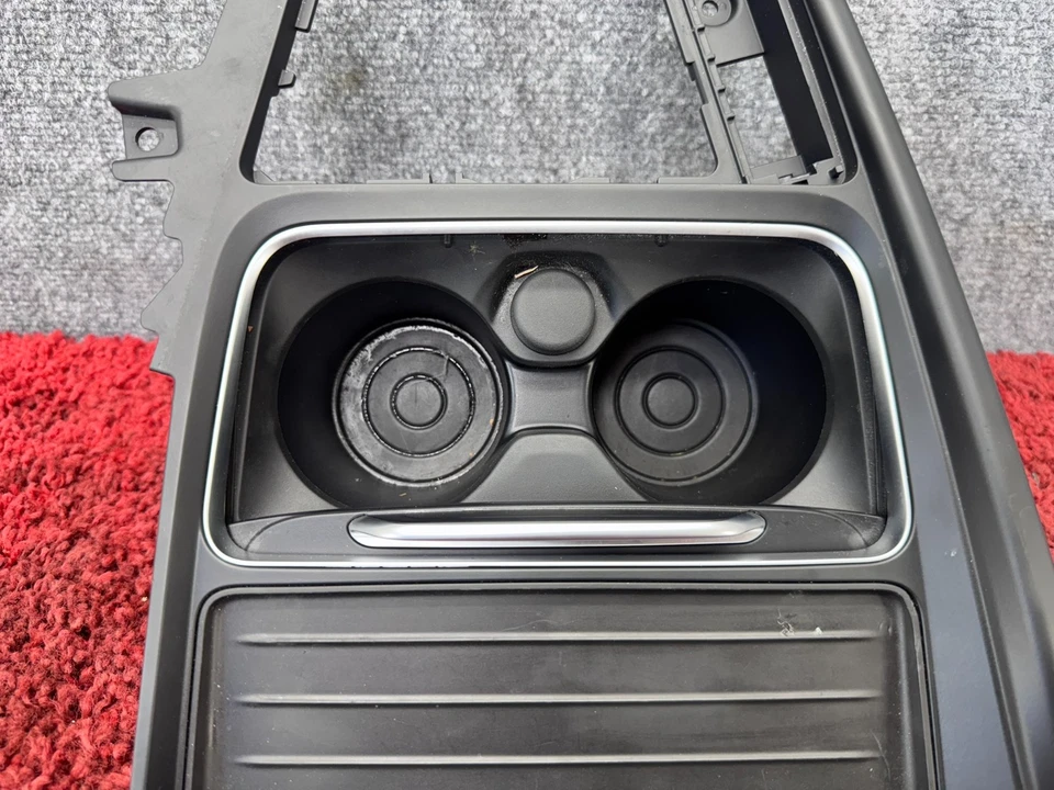 宝马 F30 F36 F33 F32 LCI 前中心控制台滑动盖杯架 原始设备制造商 28K B — 第 4/4 张图片