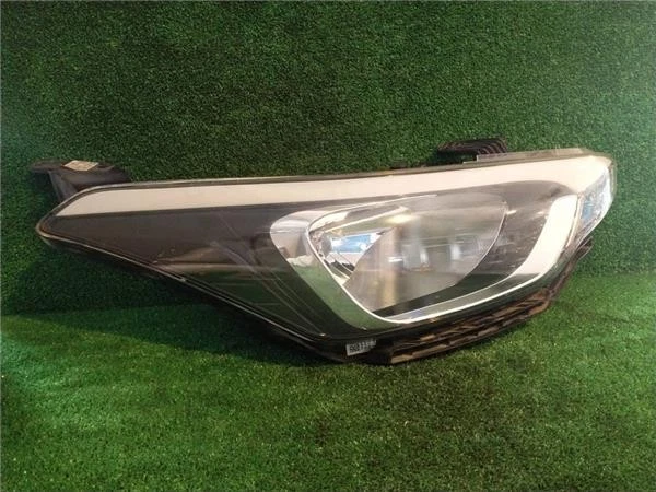 Faro Delantero Derecho Hyundai i20 active gb 2015 - Imagen 3 de 4
