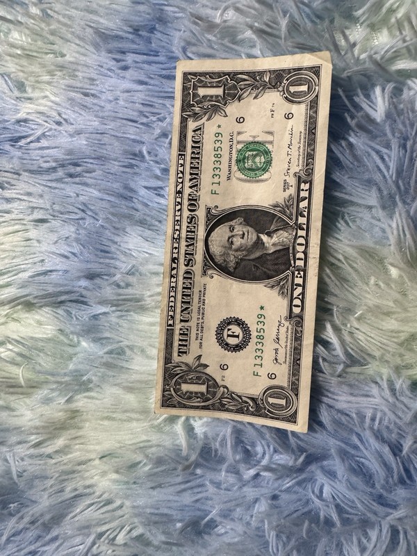 US $1 One Dollar Bill Federal Reserve Note Green Seal Circulated Banknote