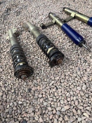 Verstellbarer Stoßdämpfer vorne und hinten für Ford (Europa) Fiesta Mk1 XR2 