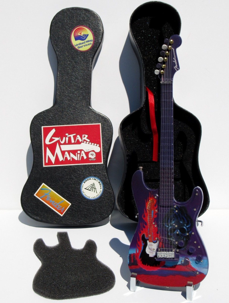 Guitar Mania 2003 Hendrix Flaming Guitar 1967 Mini Fender