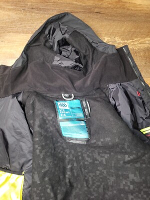 686 Snaggle Tooth スノーウェア 686 Snaggletooth Operation Jacket review - Freeride