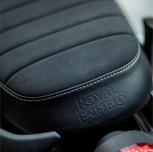 "BLACK SIGNATURE BENCH SEAT" FIT FOR ROYAL ENFIELD HUNTER 350 - Picture 3 of 6