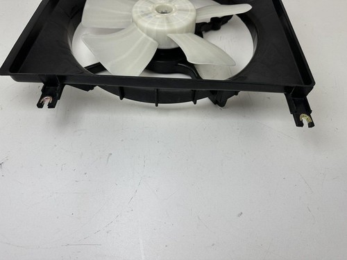 2004-2008 Galant 3.8L-V6 Engine Cooling Fan Assembly-Radiator Fan Assembly - Picture 2 of 5