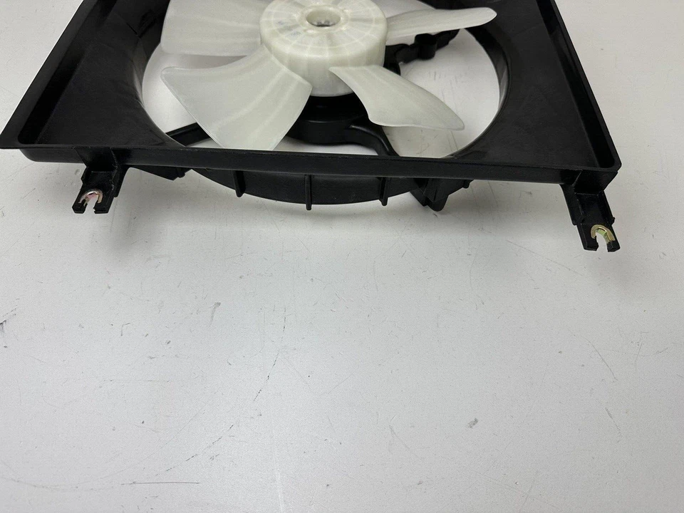 2004-2008 Galant 3.8L-V6 Engine Cooling Fan Assembly-Radiator Fan Assembly - Image 2 of 4