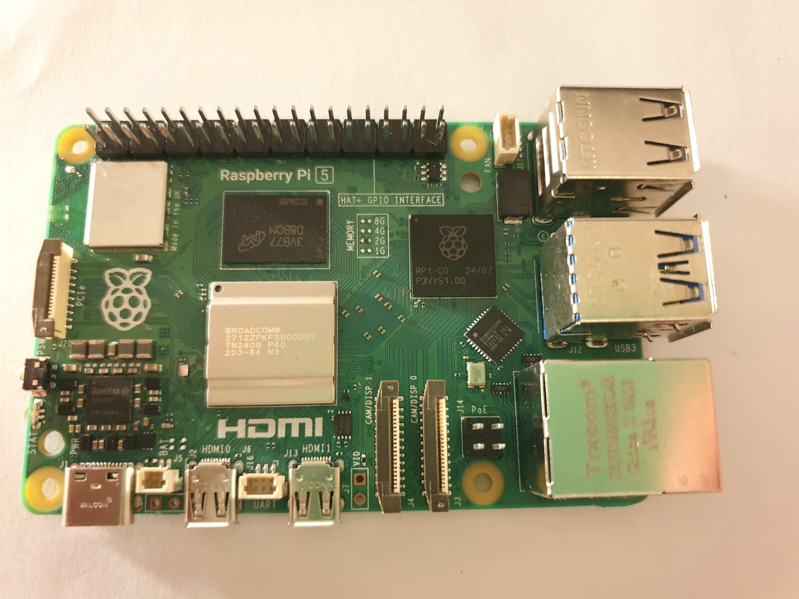 Raspberry Pi 5, 2GB RAM (ARM Cortex-A76, 2.40GHz) All-in-One Desktop.