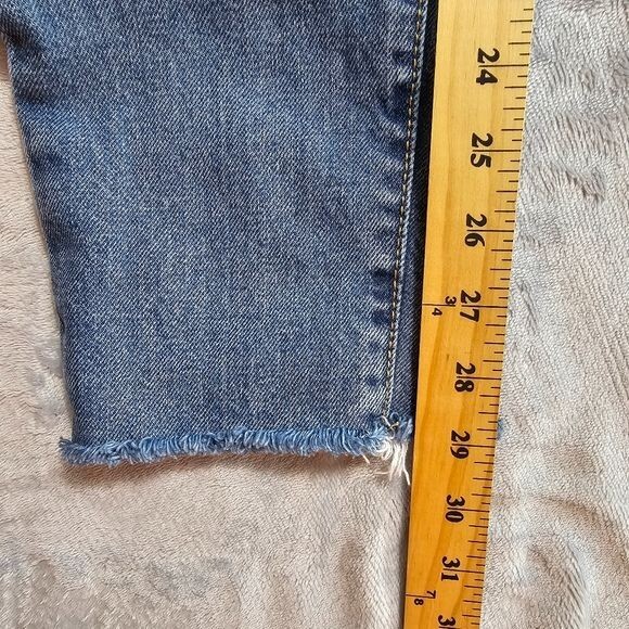 Universal Thread Boyfriend Patch Raw Hem Jeans si… - image 5