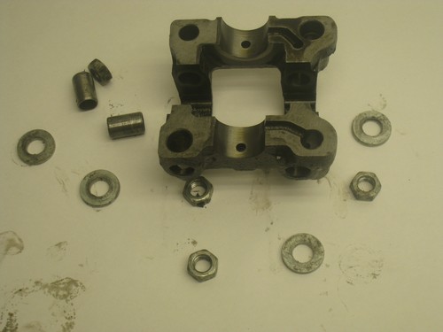 1985 HONDA XR80 XR 80 CYLINDER HEAD CAMSHAFT HOLDER BRACKET MOUNT HOUSING OEM