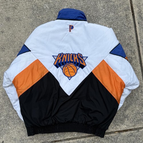 90s VTG New York Knicks Puffer Pro Player Jacket -- XL -- - Picture 2 of 4