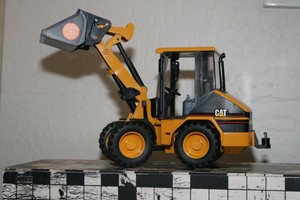 bruder cat wheel loader