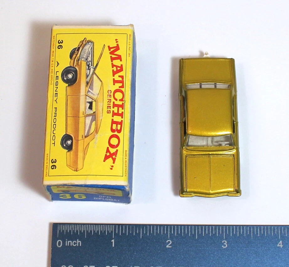 Lesney MATCHBOX Series #36 - Opel Diplomat (Dourado, Capô de Abertura) + Caixa Original - Imagem 4 de 4