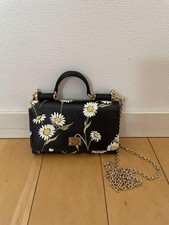 Dolce&Gabbana Smartphone Case Pochette Stylish Design Functional Use Durable Qua