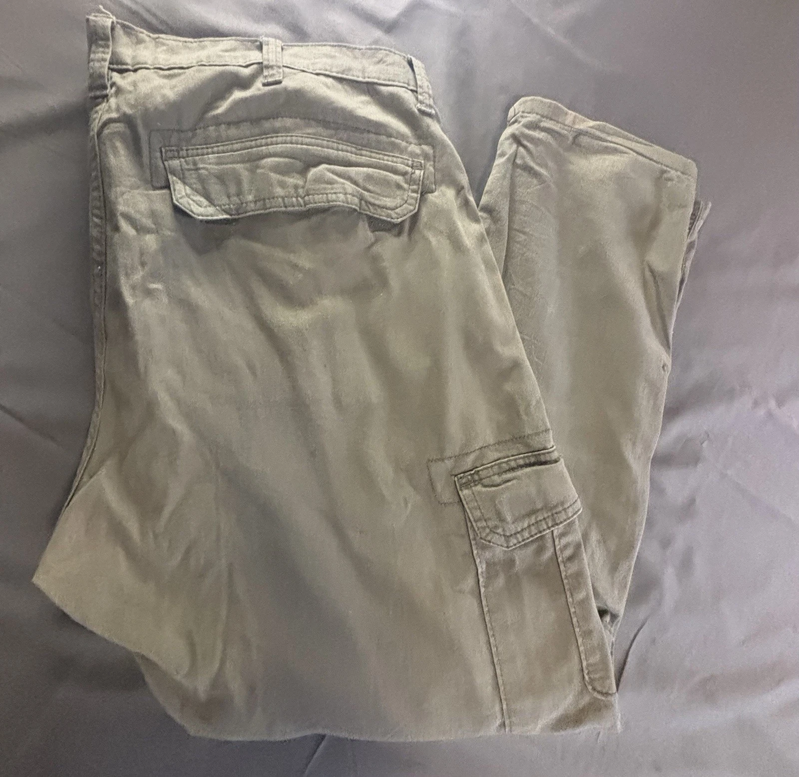 Wrangler Regular Taper Men’s Olive Stretch Cargo Pants 38x30